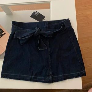 Adorable brand new wrap denim skirt!